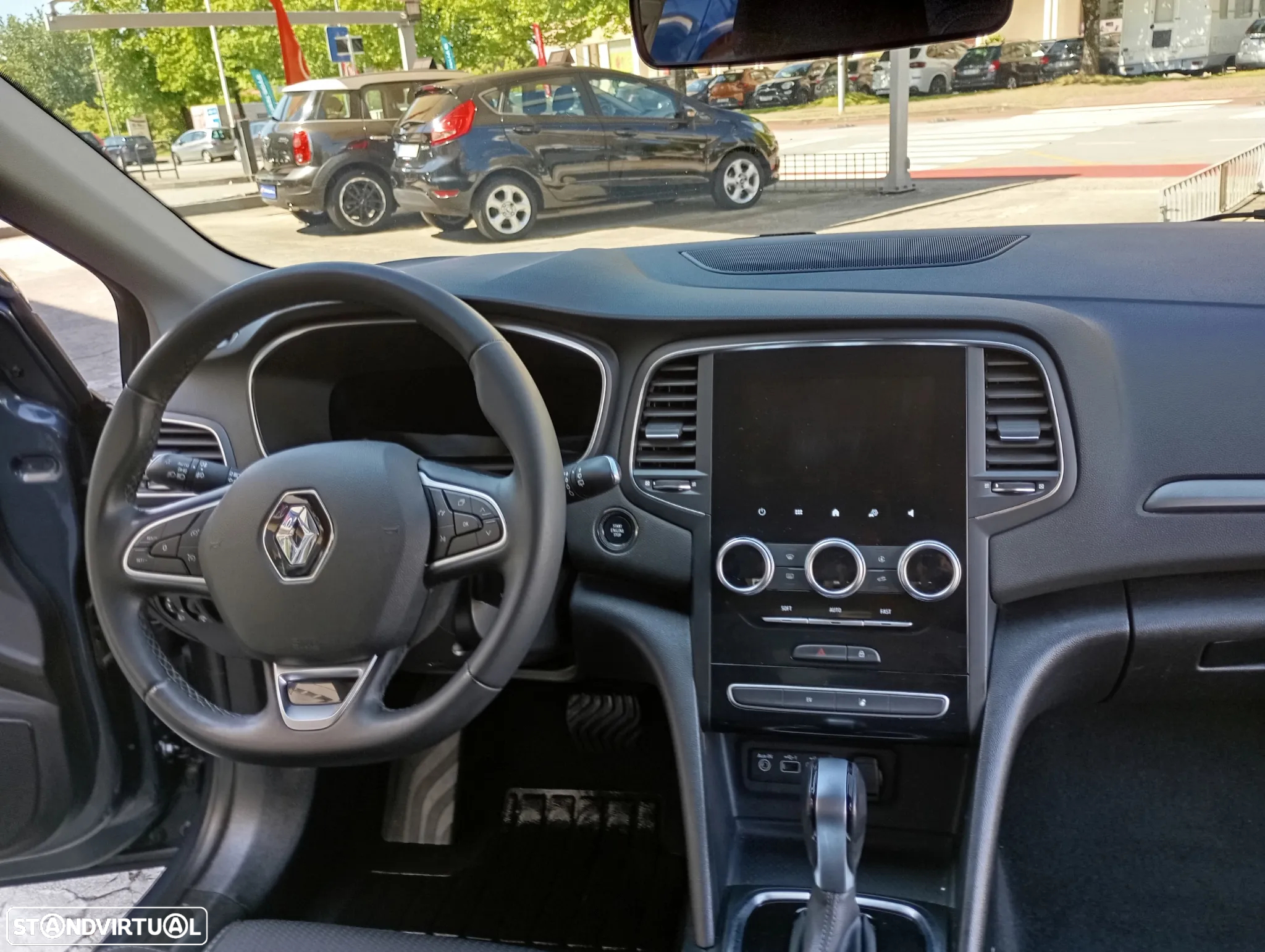 Renault Mégane 1.6 Plug-In Equilibre - 8