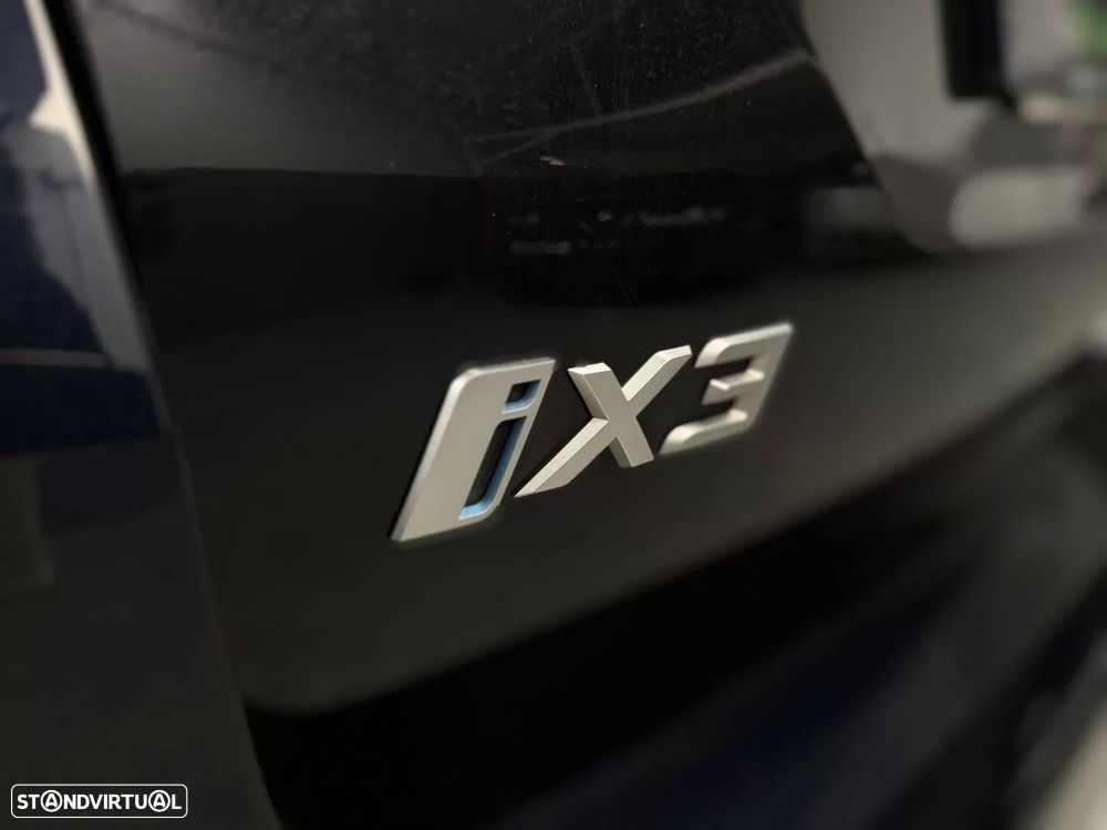 BMW iX3 M Sport Impressive - 12