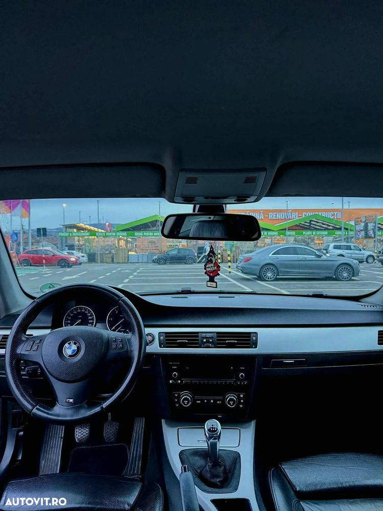 BMW Seria 3 320d Coupe - 6