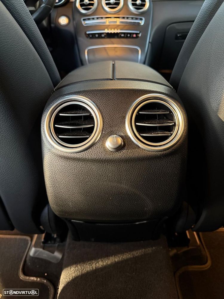 Mercedes-Benz GLC 300 de Coupé 4Matic - 36