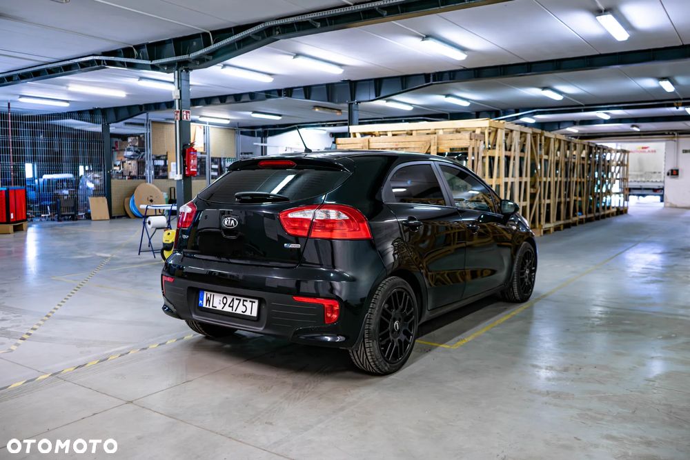 Kia Rio - 5