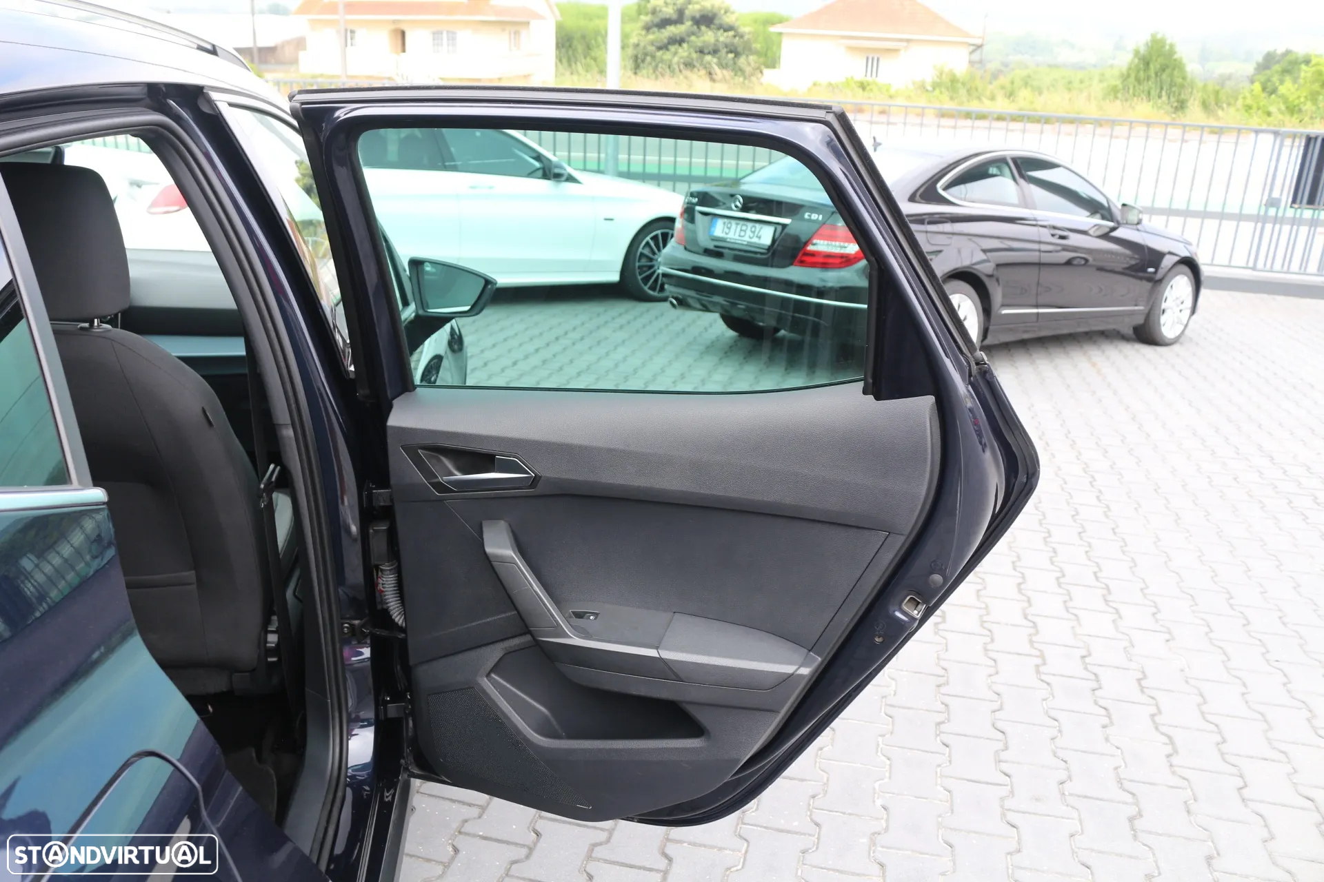 SEAT Arona 1.0 TSI Xperience DSG - 35