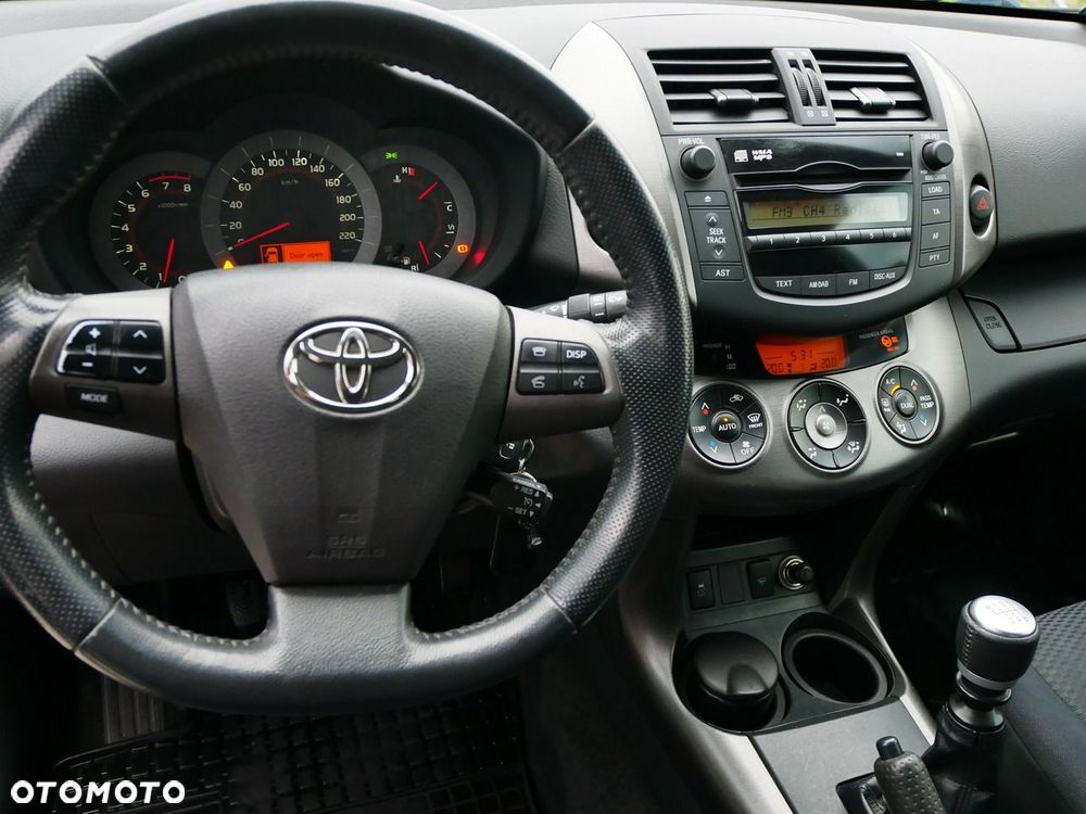 Toyota RAV4 2.0 4x4 Sol - 17