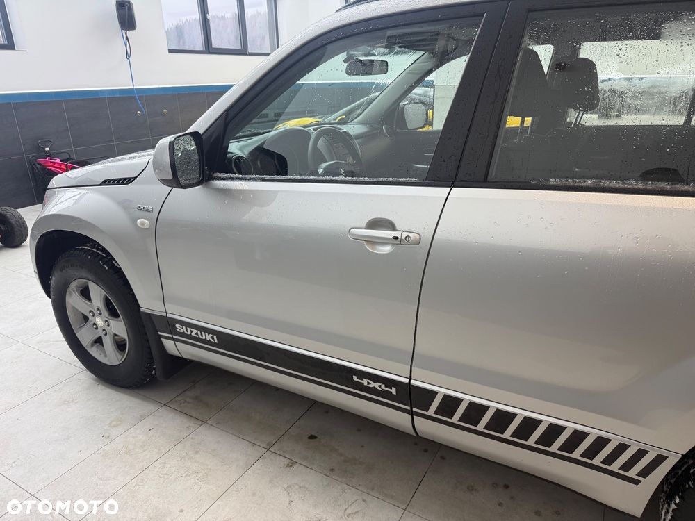 Suzuki Grand Vitara 1.9 DDiS Comfort - 8