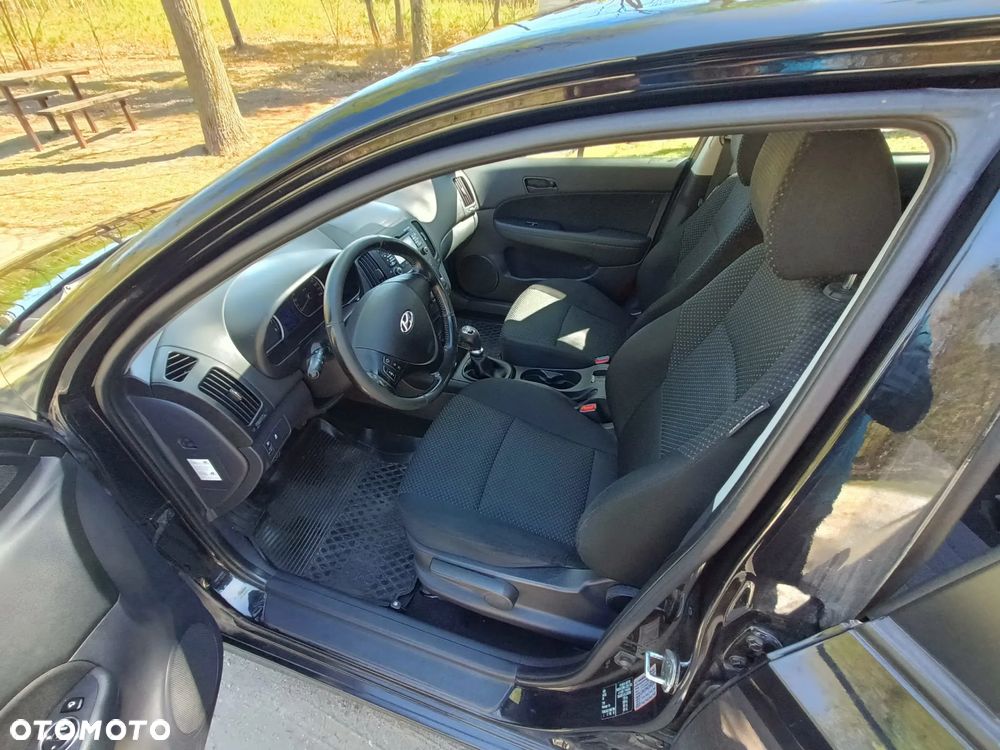 Hyundai i30 1.4 Classic EU5 - 12