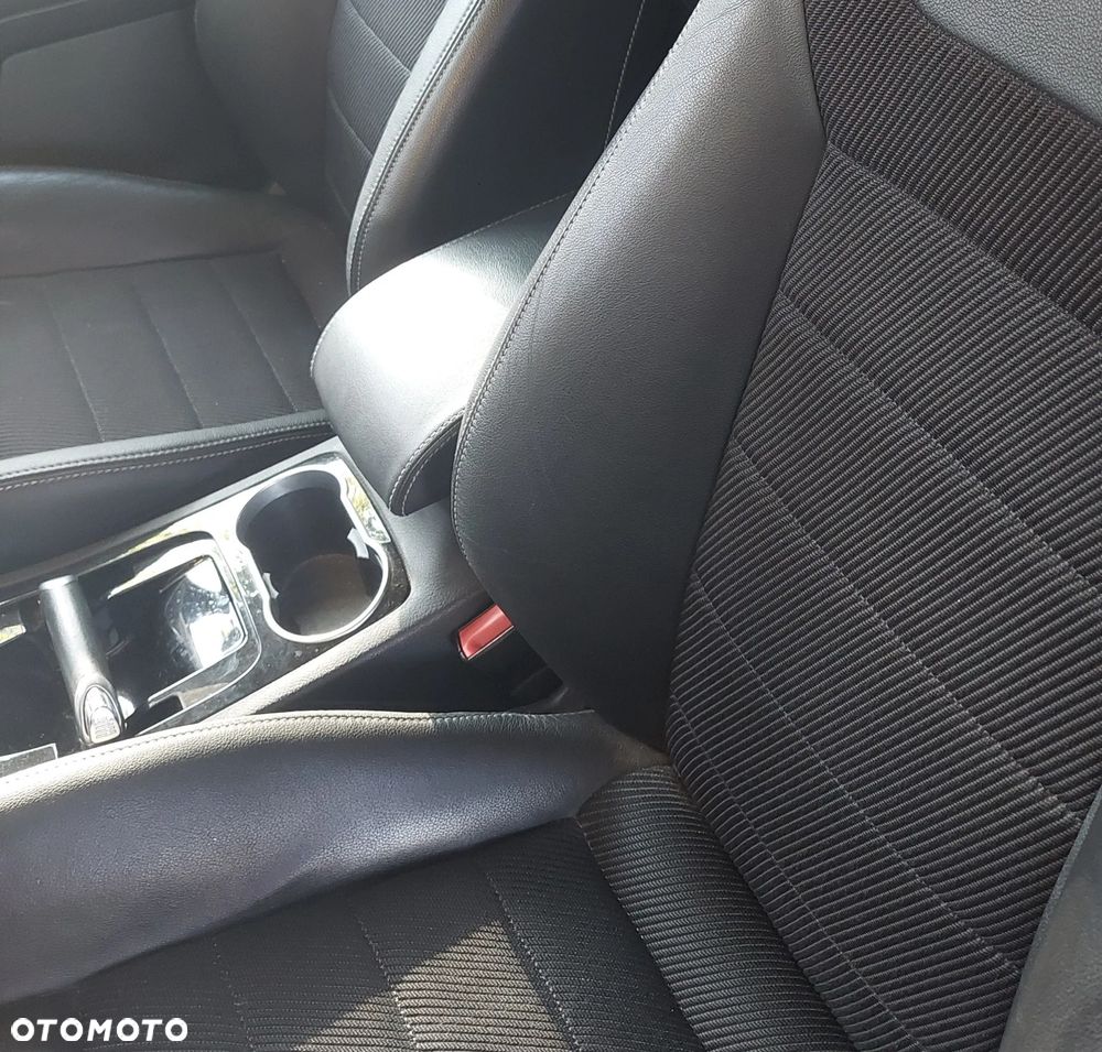 Ford S-Max - 10