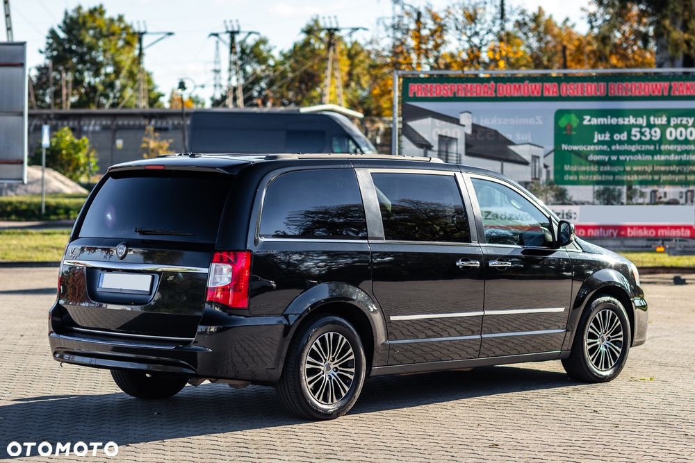 Lancia Voyager 2.8 Multijet 16v Platinum - 14