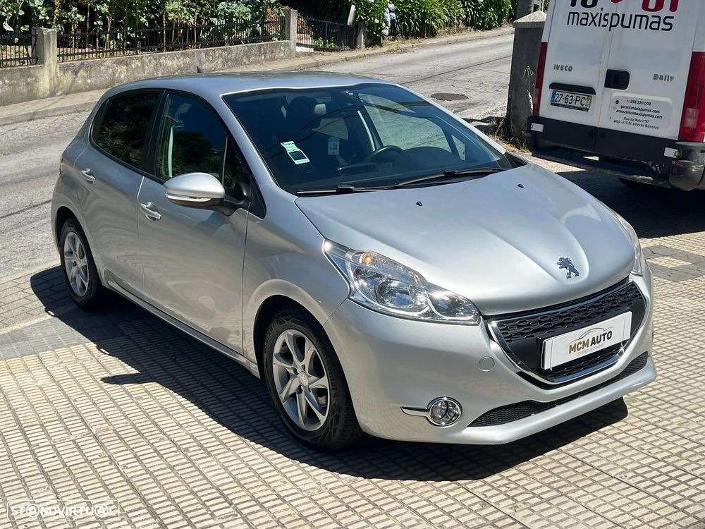 Peugeot 208 1.2 PureTech Style - 8