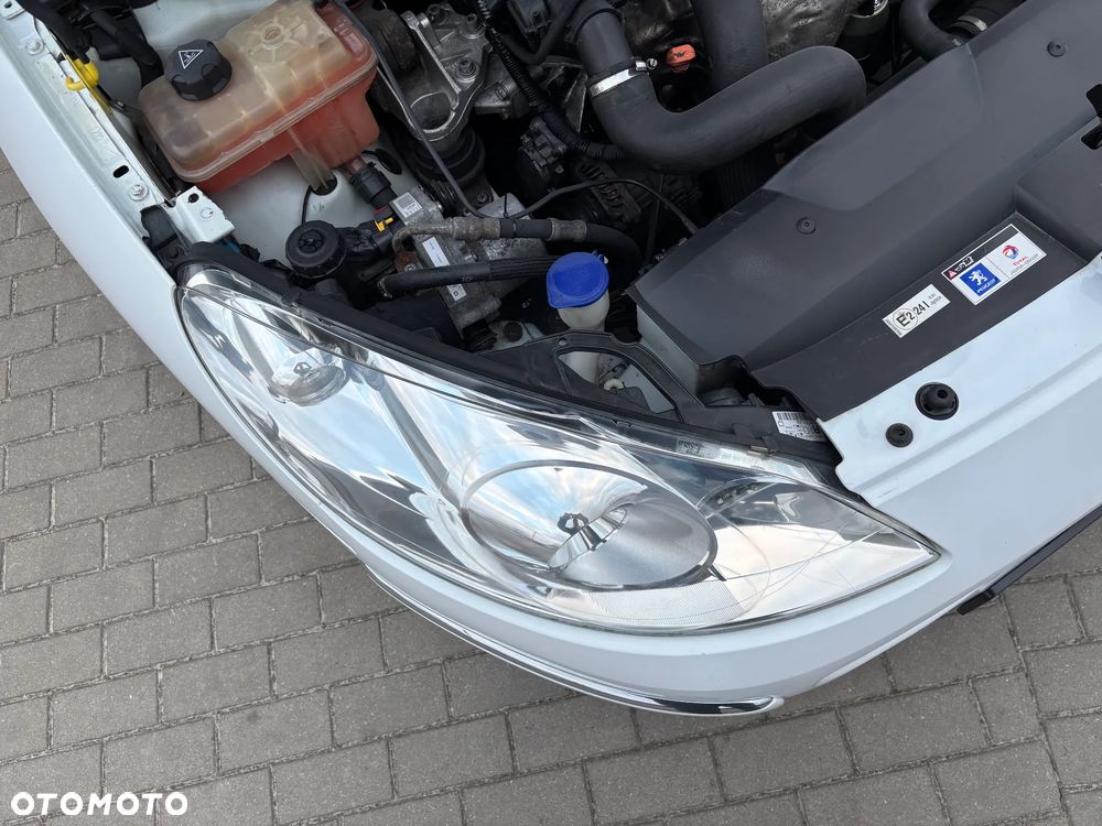 Peugeot 407 HDi 110 Blue Lion Sport - 27