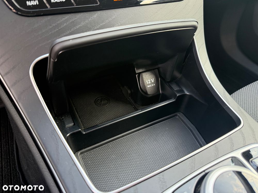 Mercedes-Benz Klasa C 180 (BlueEFFICIENCY) 7G-TRONIC Avantgarde - 28