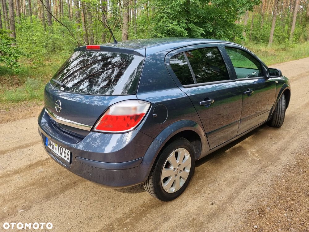 Opel Astra 1.4 NJoy - 22