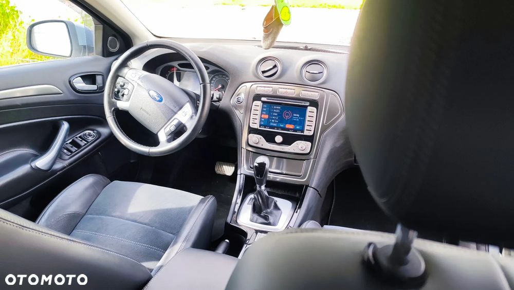 Ford Mondeo 2.3 Titanium - 30