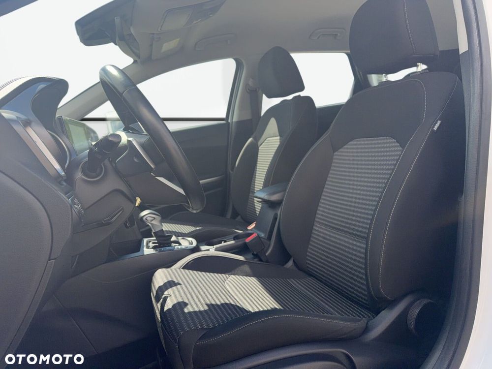 Kia Ceed - 11
