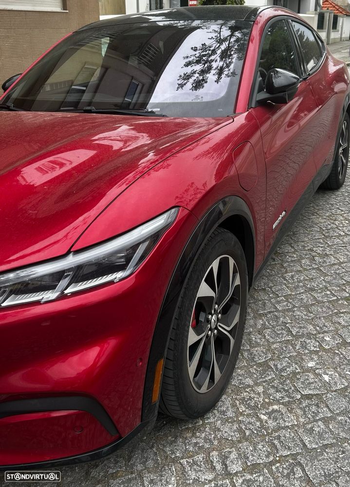 Ford Mustang Mach-E Alargada AWD - 2