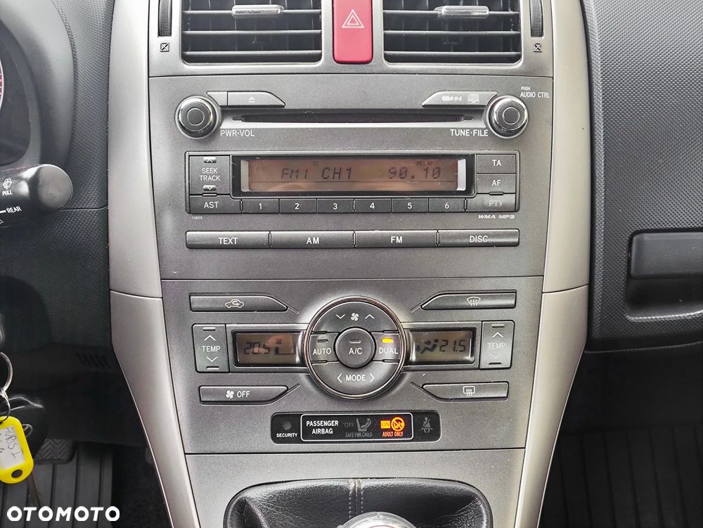 Toyota Auris 1.6 VVT-i Sol - 20