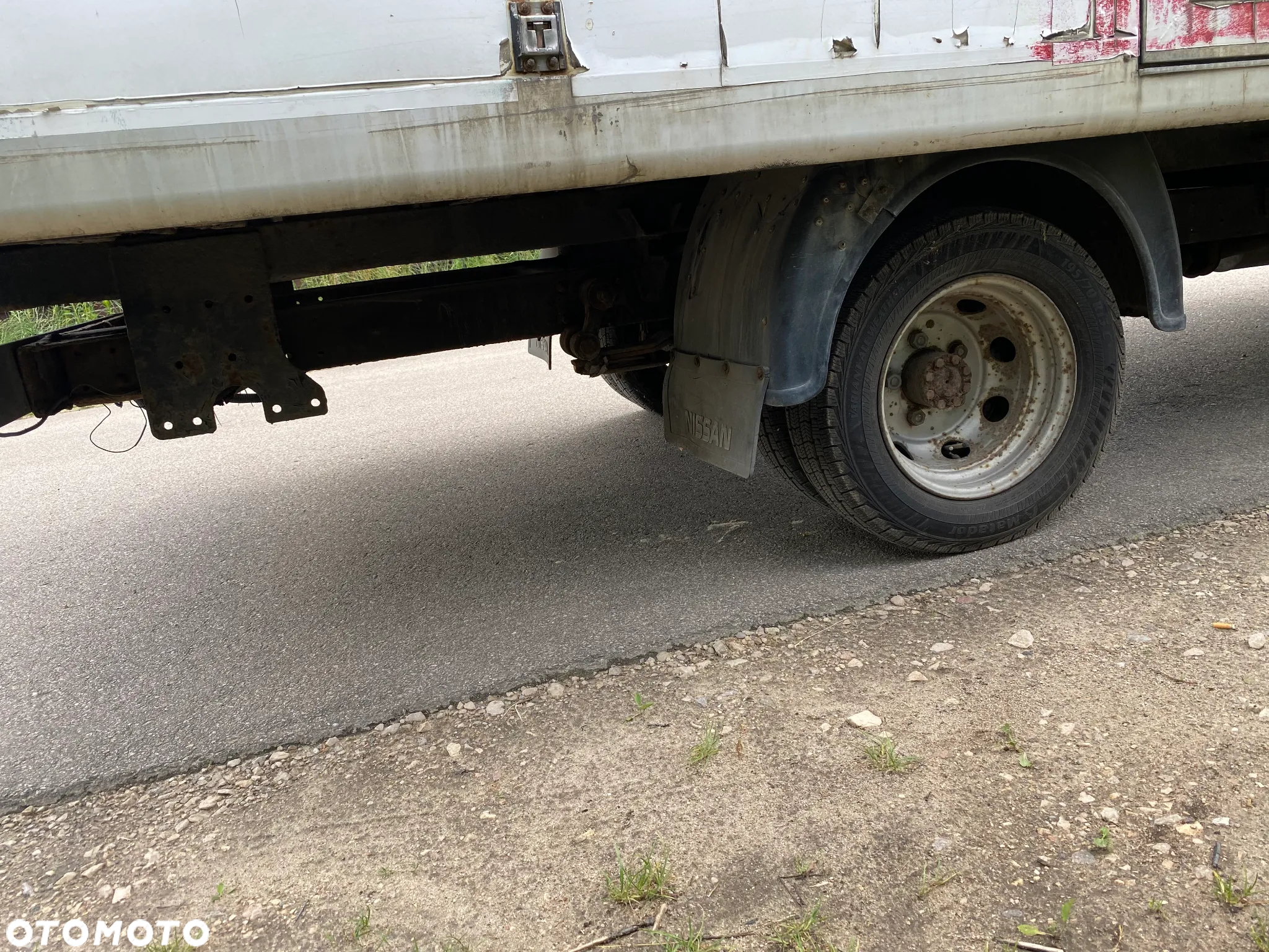 Nissan CABSTAR - 31