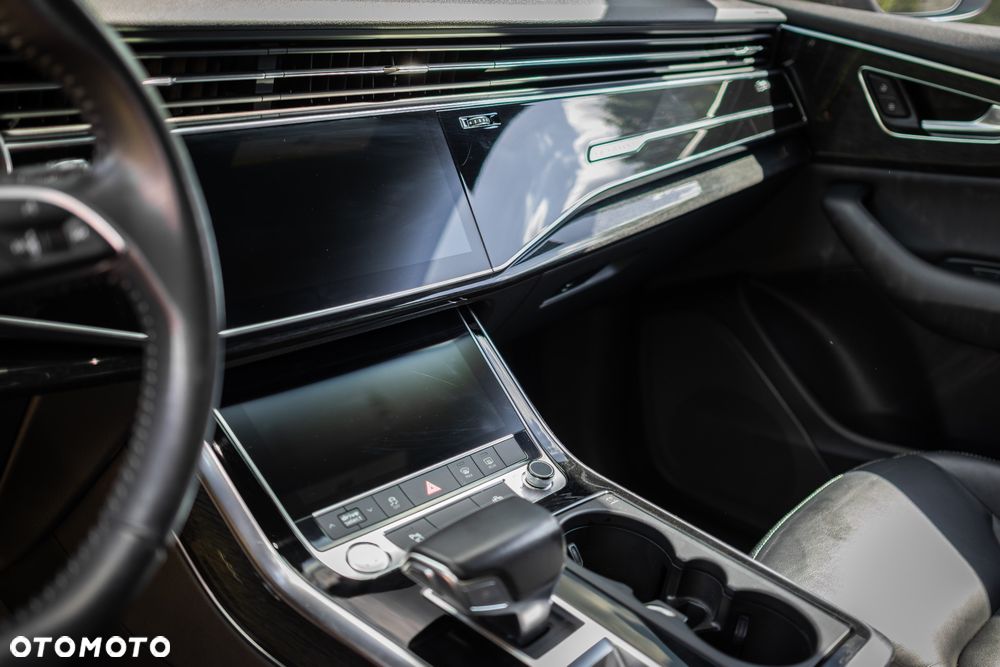 Audi Q8 55 TFSI mHEV Quattro Tiptronic - 26