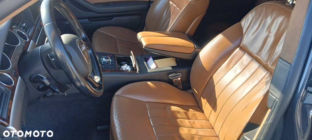 Audi A8 4.2 FSI Quattro - 8