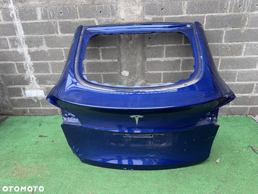 TESLA Y 20- KLAPA BAGAŻNIKA ORG EU - 1