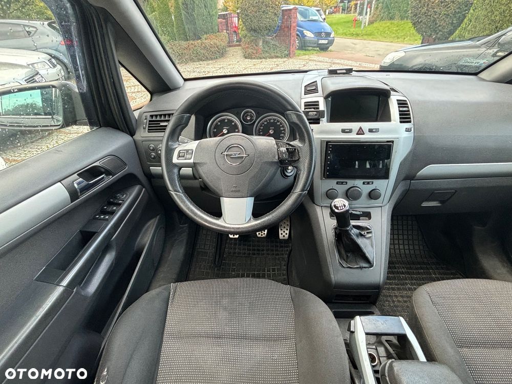 Opel Zafira 1.8 Active - 13