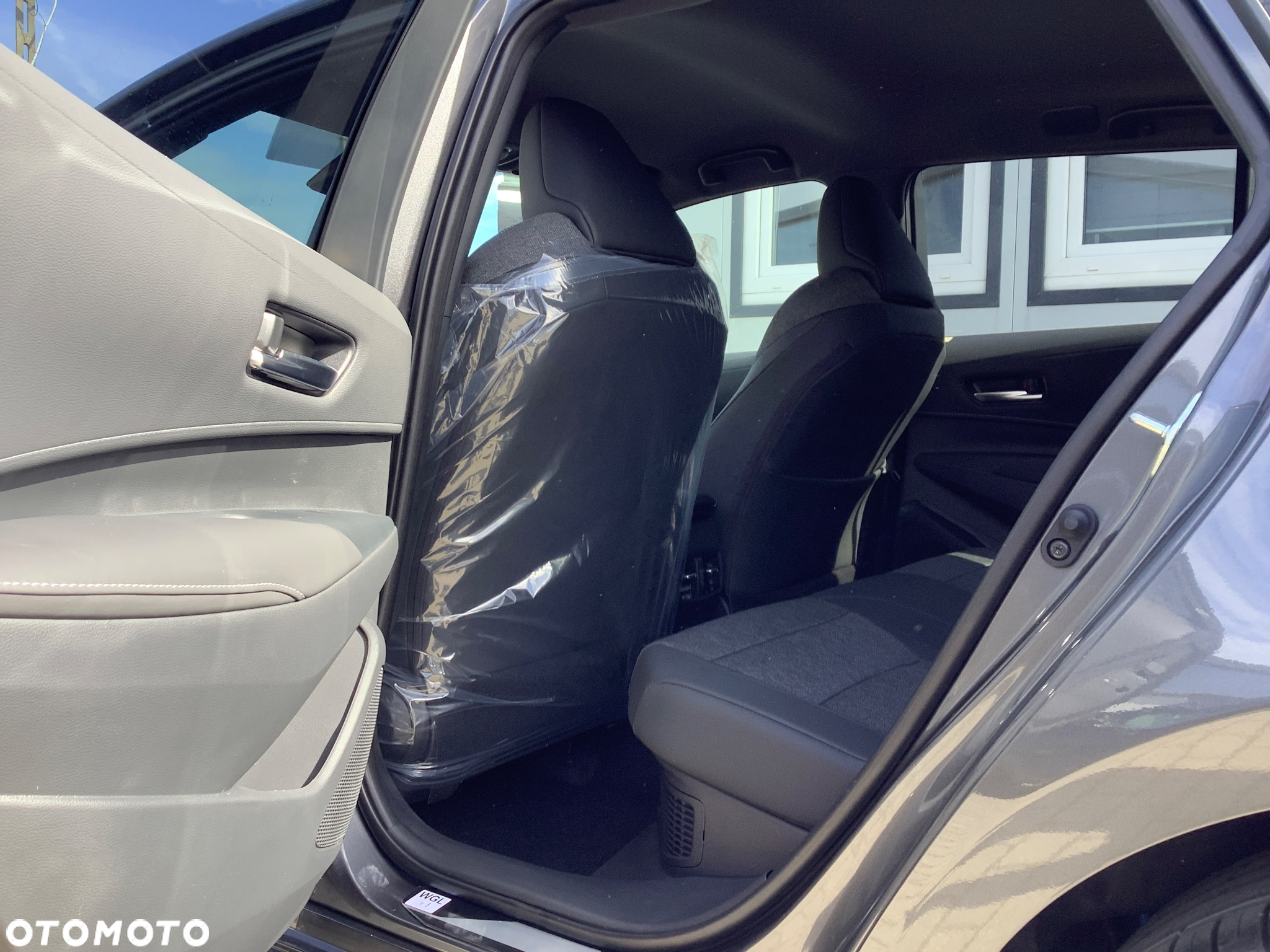 Toyota Corolla 1.8 Hybrid Style - 13