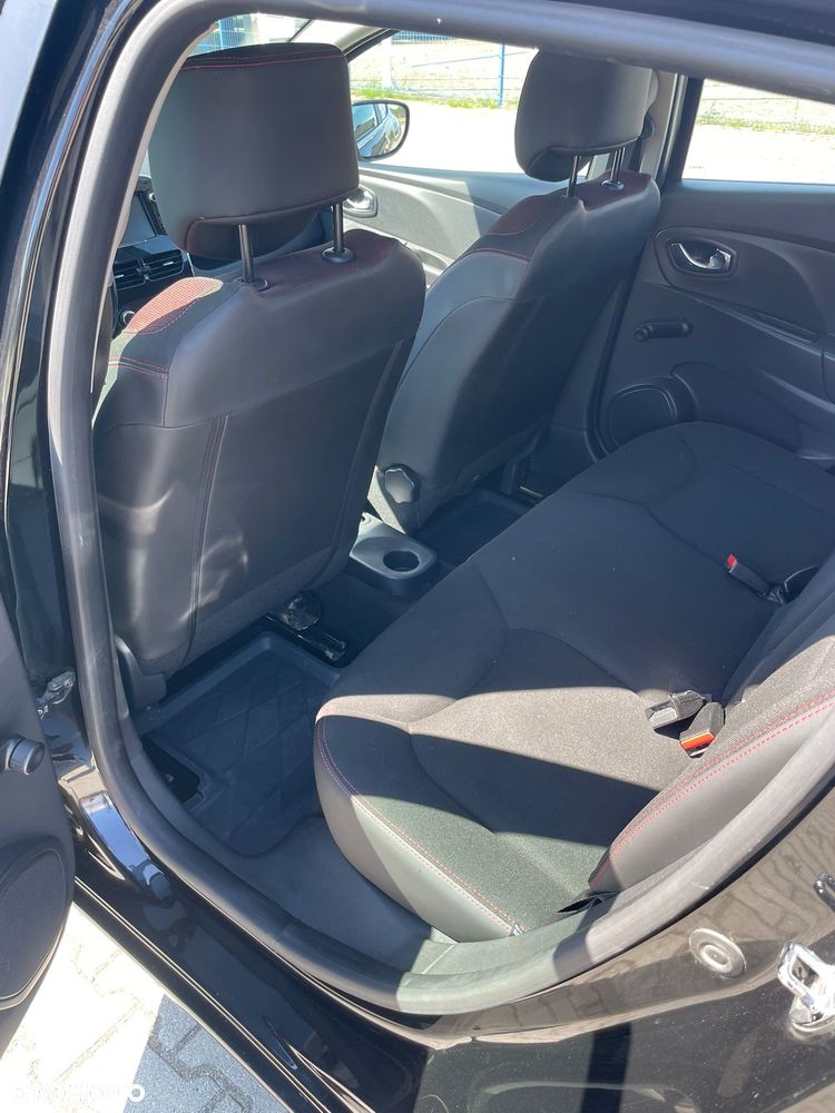 Renault Clio - 12