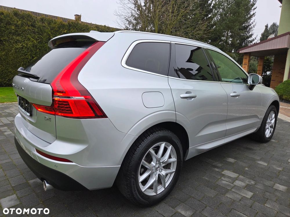 Volvo XC 60 D4 Momentum Pro - 9