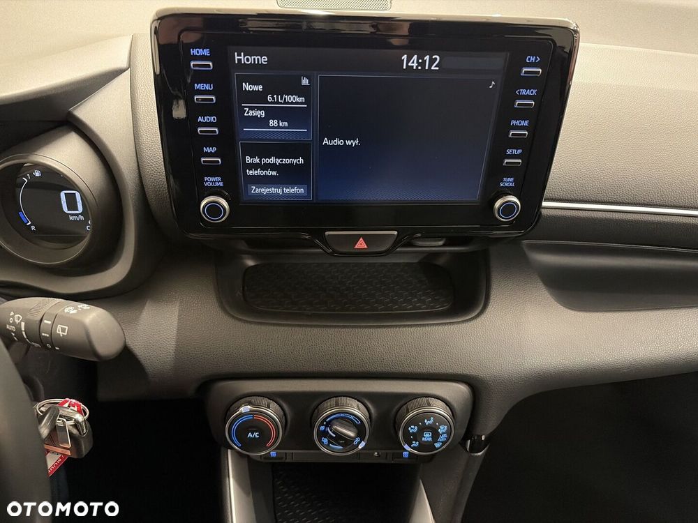 Toyota Yaris - 17