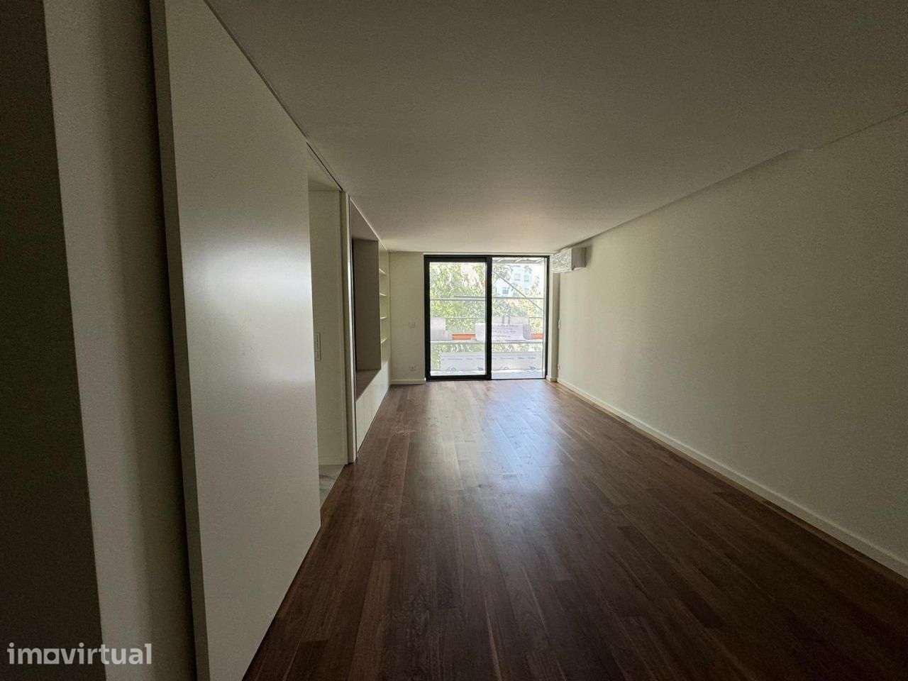 T3 Novo * Gaia - Suite 2 Lugares Garag. Metro D. João II - Grande imagem: 4/14