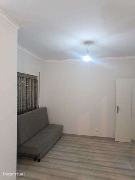 Apartamento  T-2 Monte Abraão - Grande imagem: 2/10