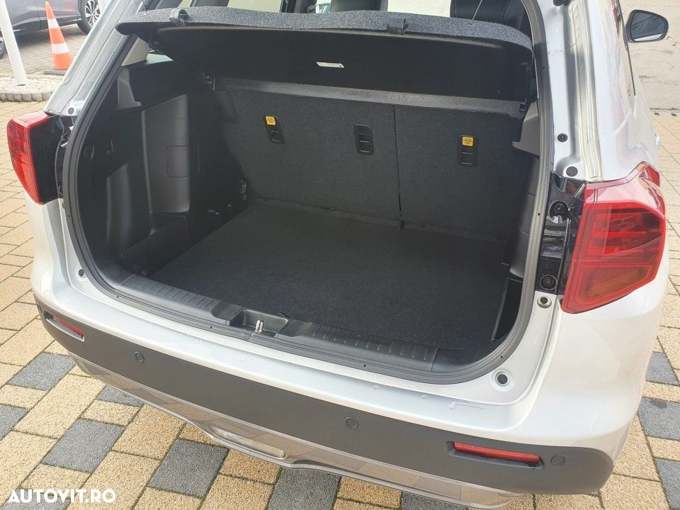 Suzuki Vitara 1.4 Boosterjet MHEV Spirit - 9