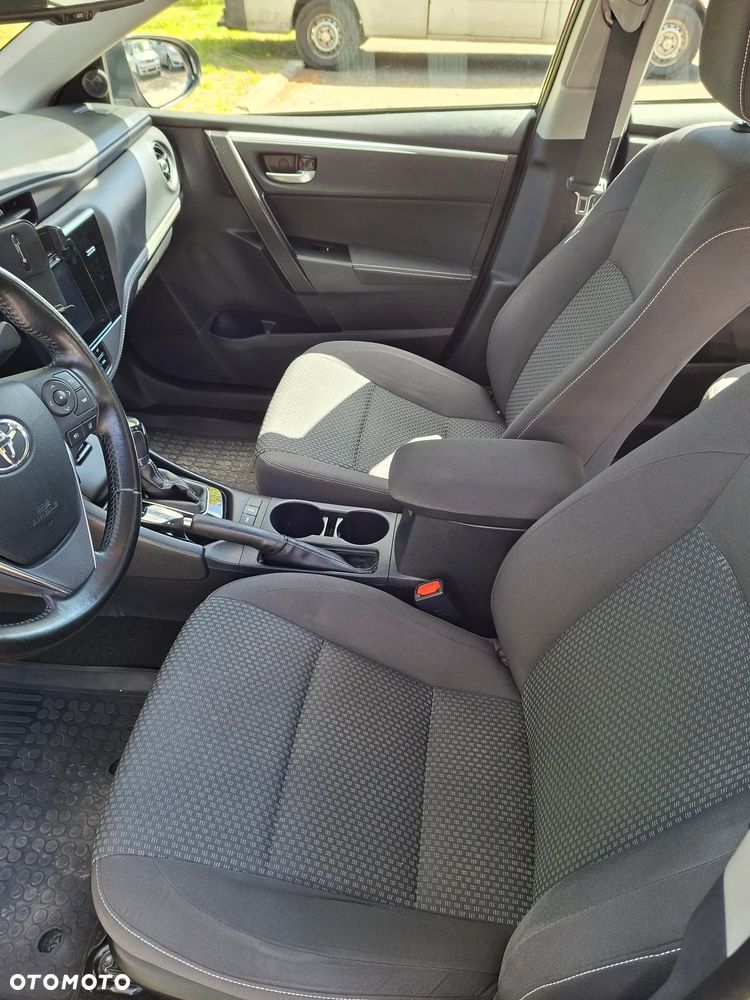 Toyota Corolla 1.6 Comfort MS - 9