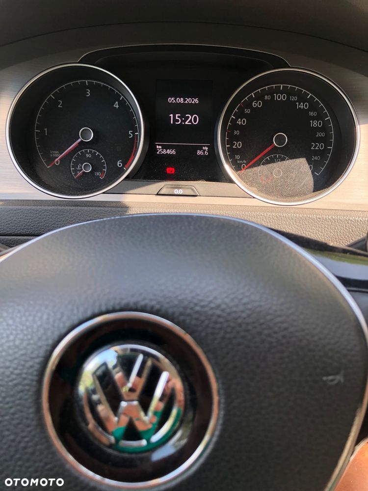 Volkswagen Golf 1.6 TDI BMT Comfortline - 10