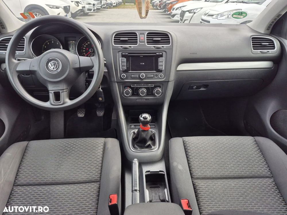 Volkswagen Golf - 11