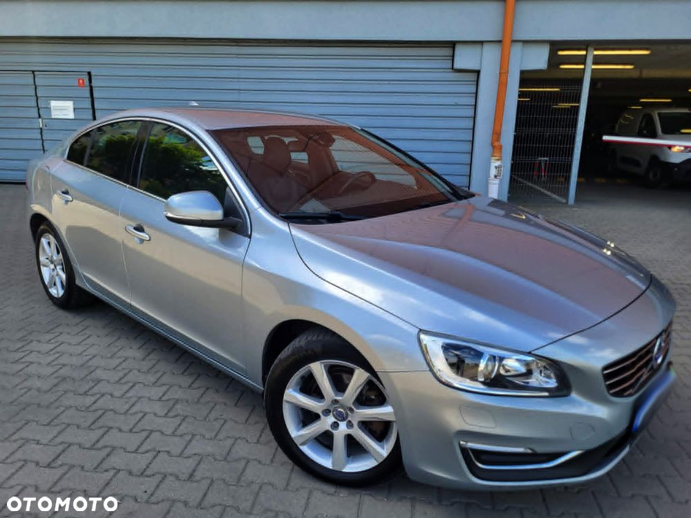 Volvo S60 D4 Momentum - 16
