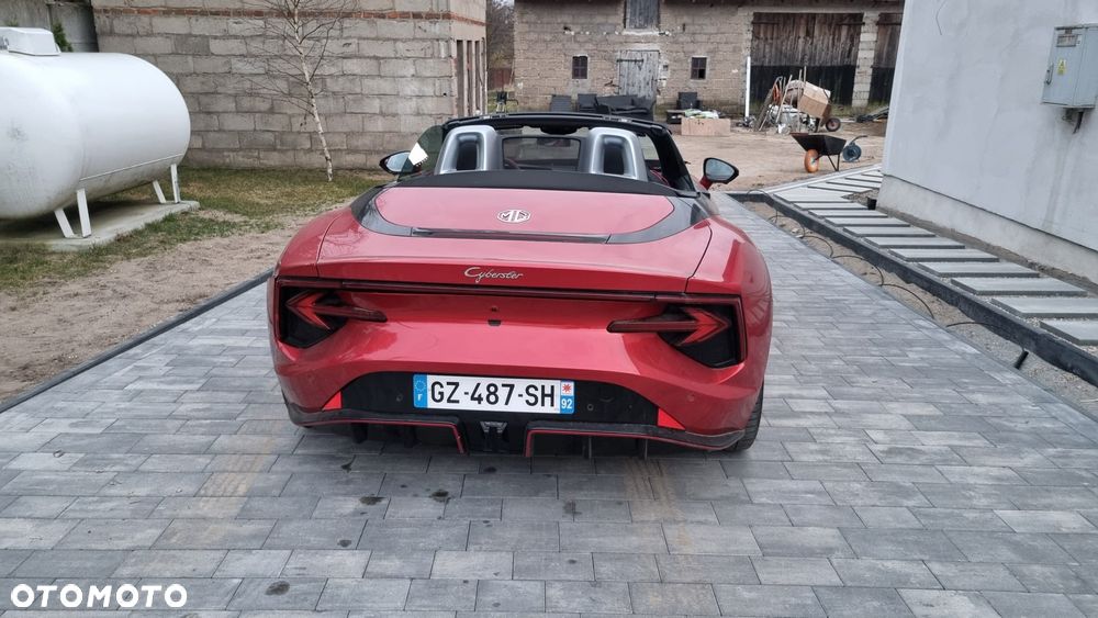 MG Cyberster 77kWh RWD Czarny Dach - 8