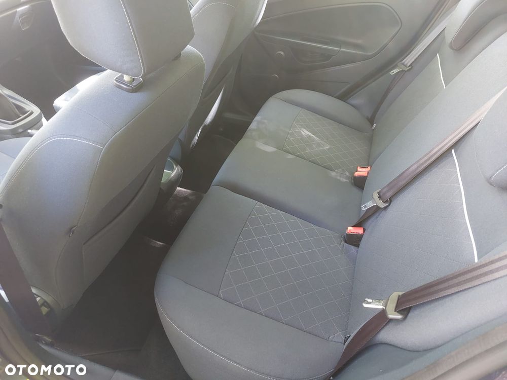 Ford Fiesta - 9