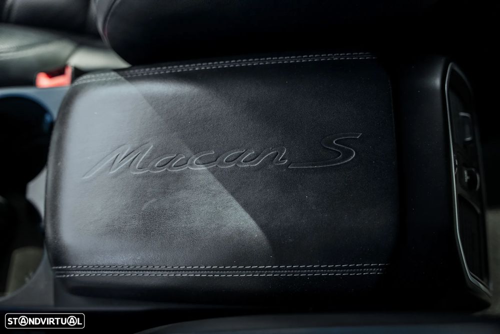 Porsche Macan S - 31