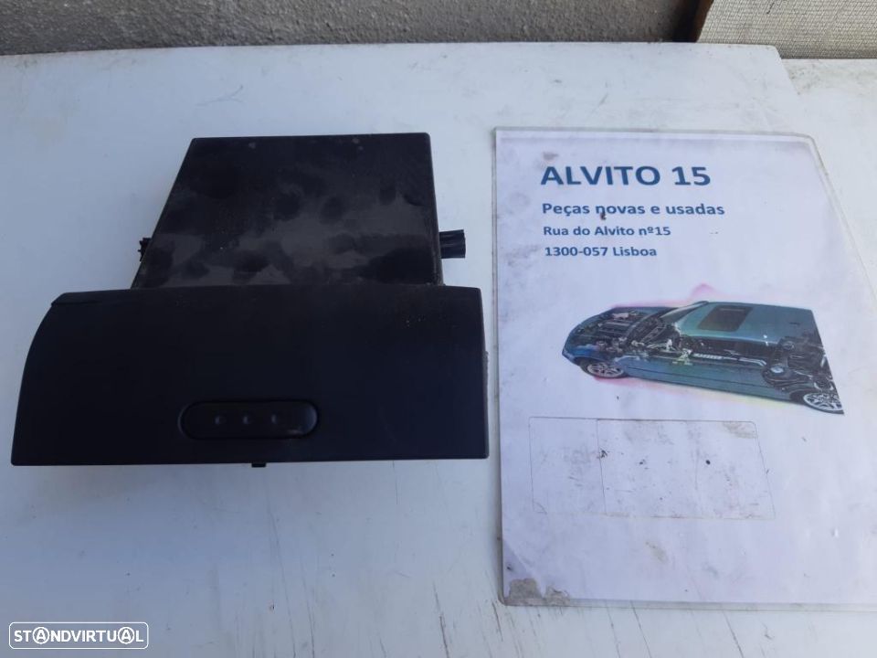caixa com porta do tablier - 1