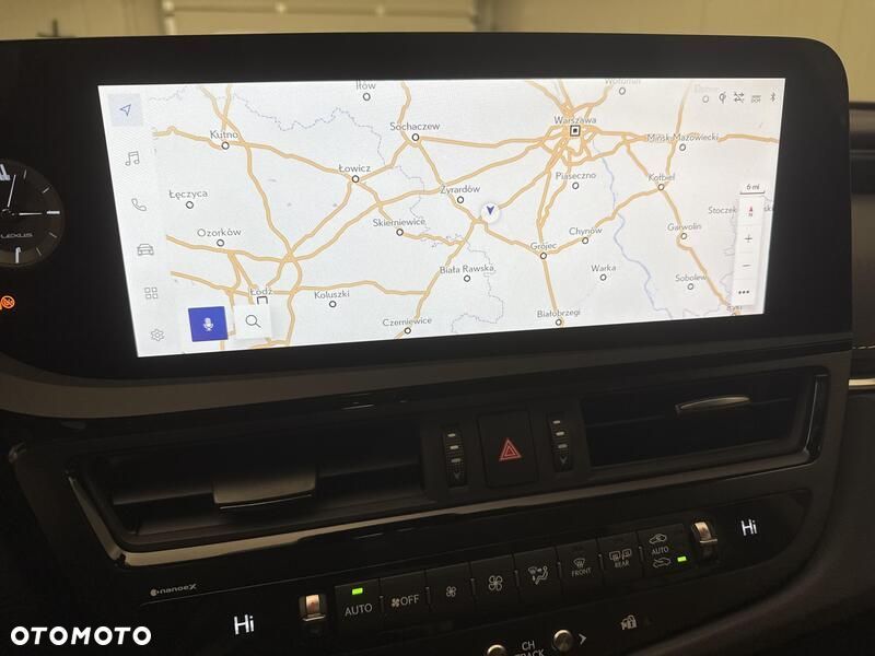 Lexus ES 300h Business Edition - 15