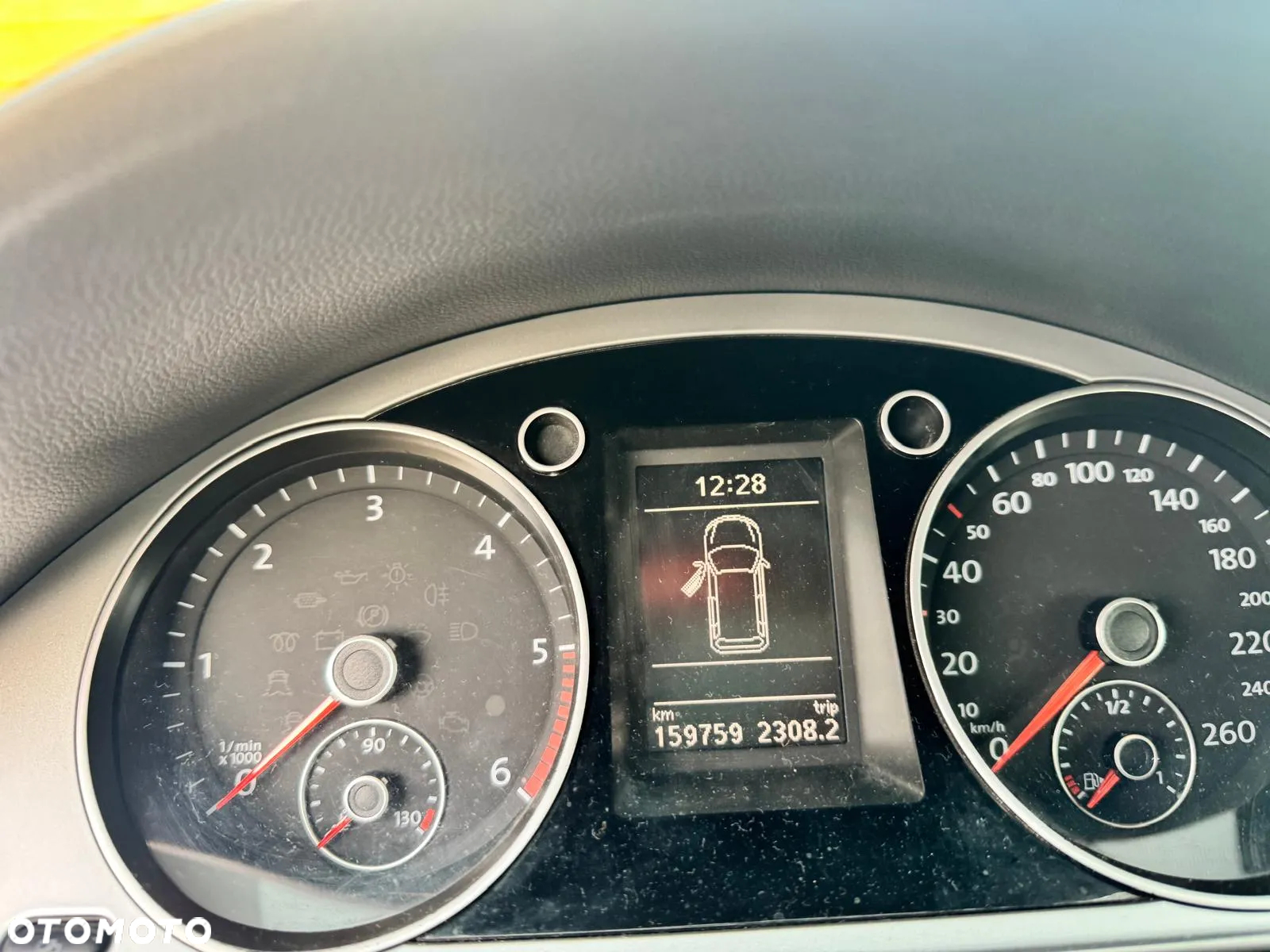 Volkswagen Passat 1.6 TDI Comfortline - 5