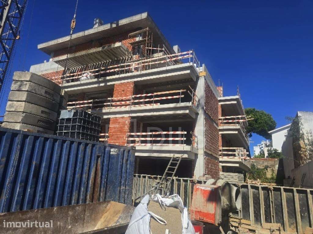 Apartamento T2 com jardim privativo e terraço, em Cascais - Grande imagem: 5/8