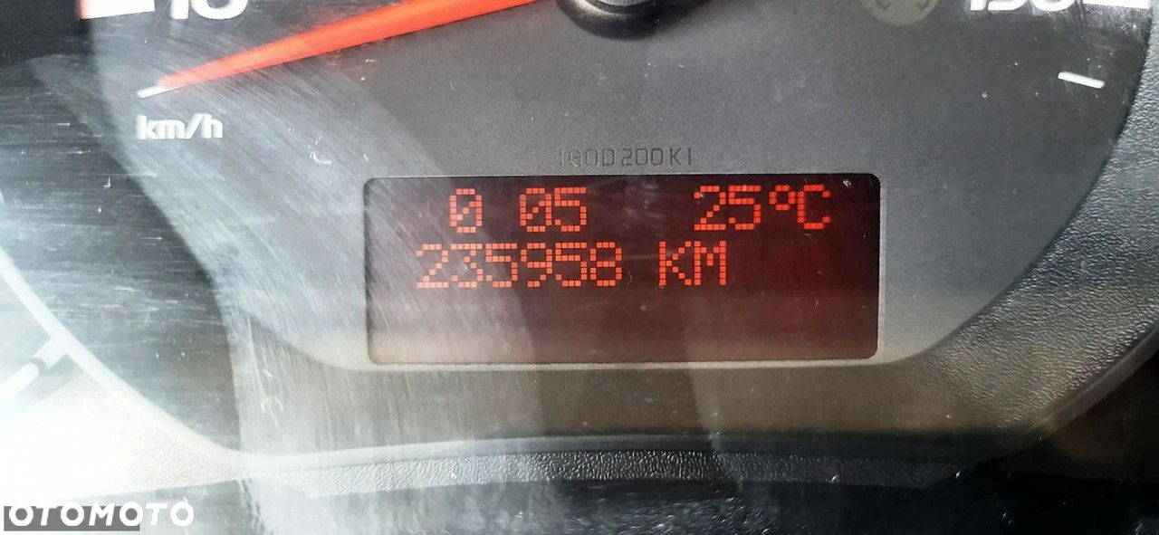Renault Master 2.3 Dci 125 Km / Napęd tył / rozstaw 4,30 m - 12
