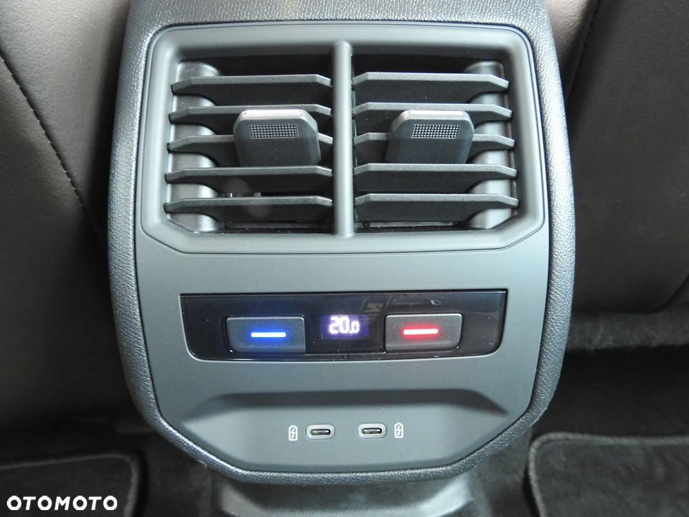 Seat Leon 1.5 eTSI Xcellence DSG - 23