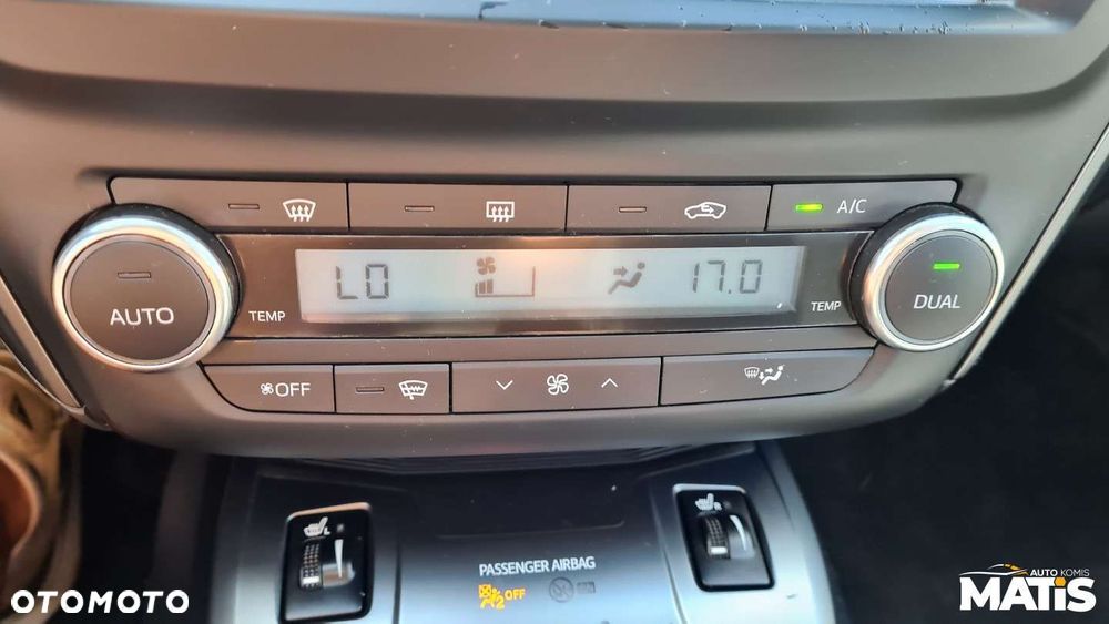 Toyota Avensis - 13