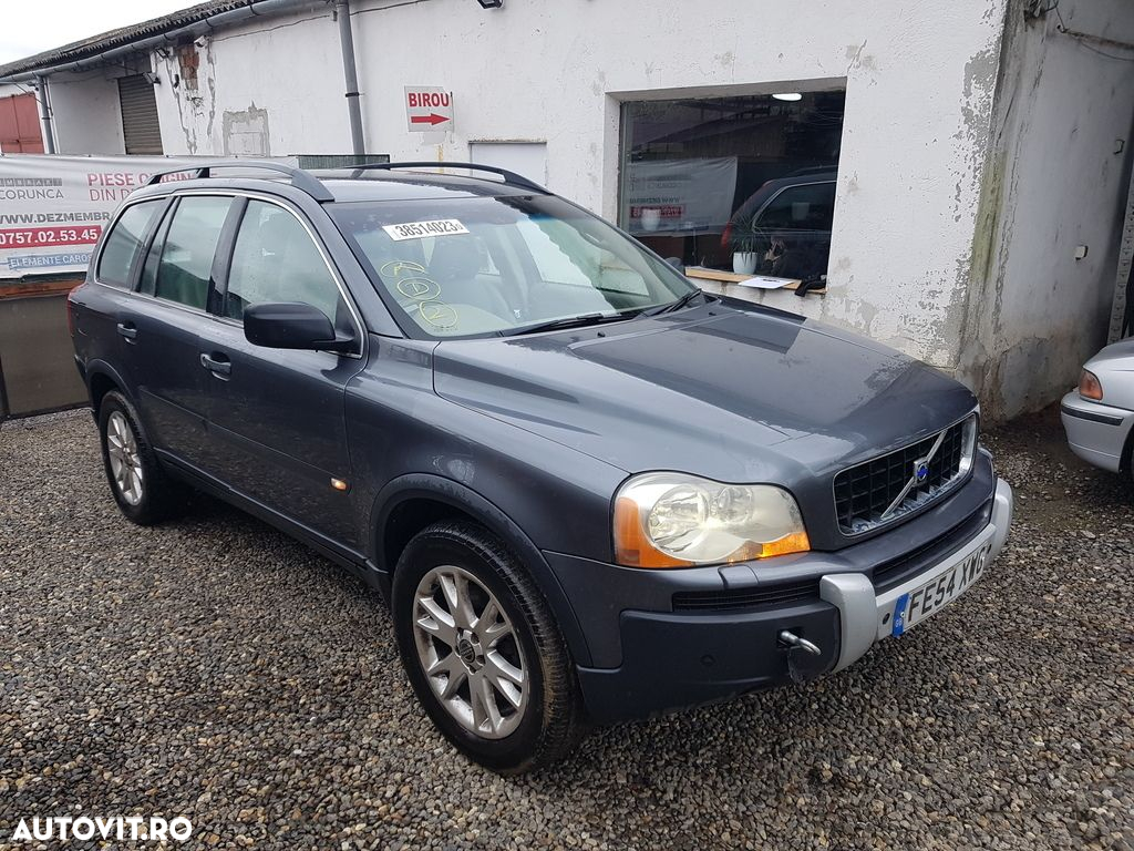 Dezmembrez Volvo XC 90 2.4 Diesel - 2