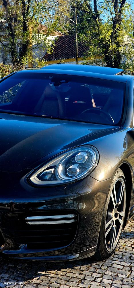 Porsche Panamera Turbo PDK - 2