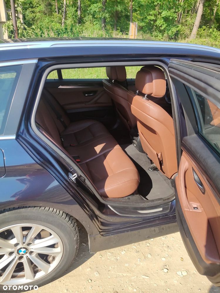 BMW Seria 5 520d - 7
