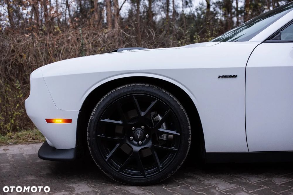 Dodge Challenger 5.7 R/T Shaker - 10