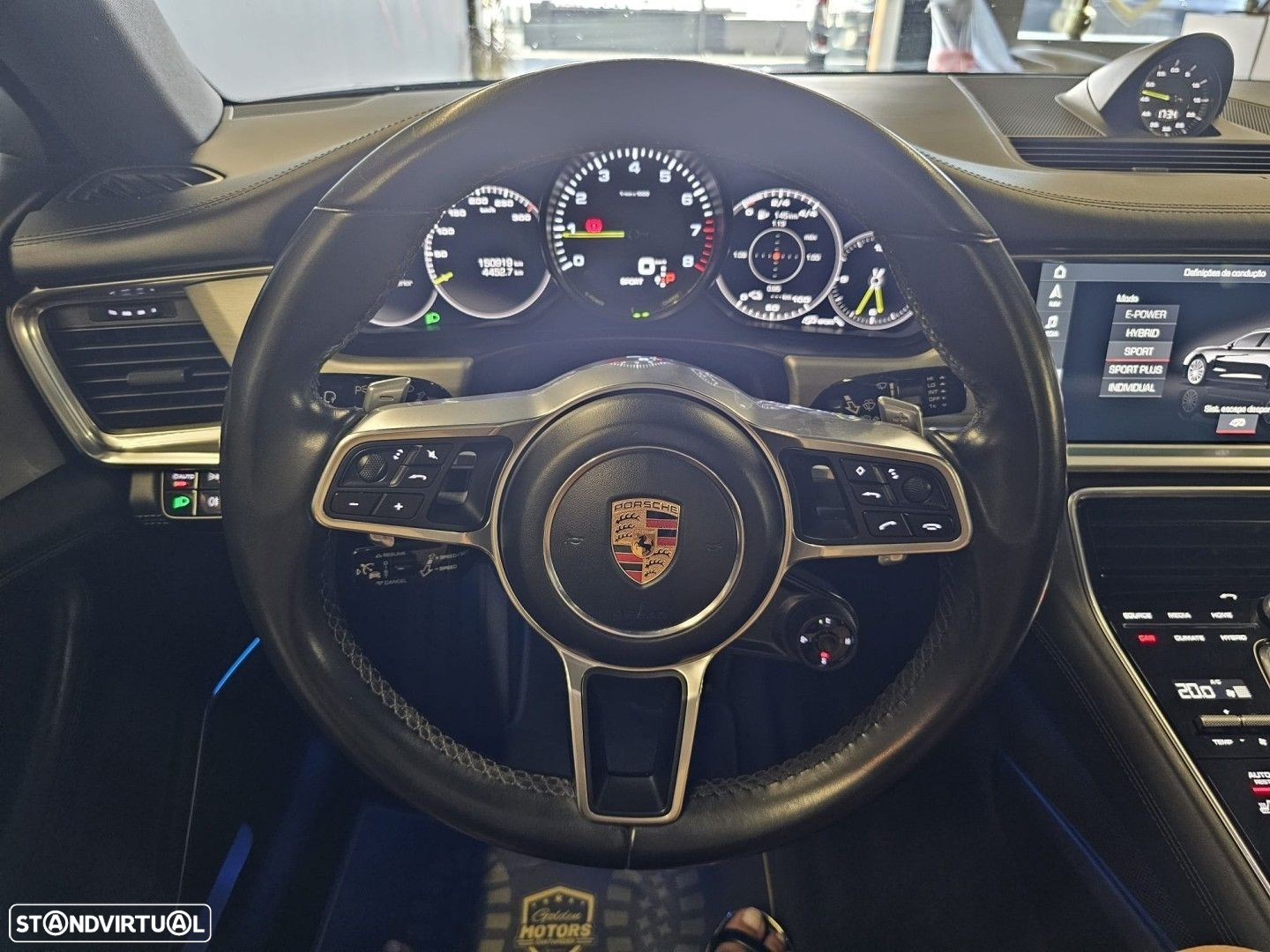 Porsche Panamera 4 E-Hybrid - 10